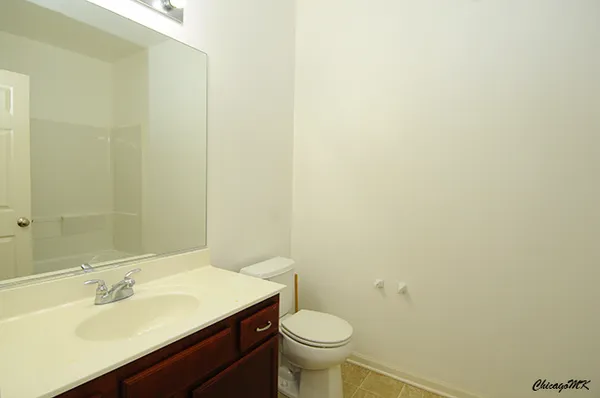 $1,900 | 2245 Aurora Drive, Unit 22, Pingree Grove, IL 60140