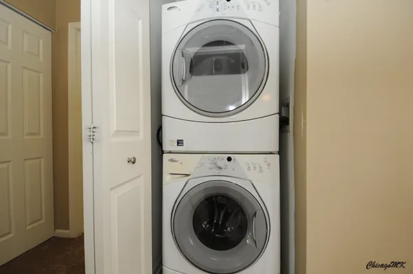 $1,900 | 2245 Aurora Drive, Unit 22, Pingree Grove, IL 60140