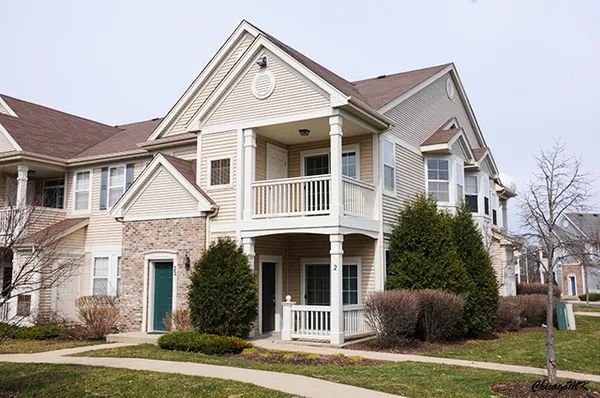 $1,900 | 2245 Aurora Drive, Unit 22, Pingree Grove, IL 60140