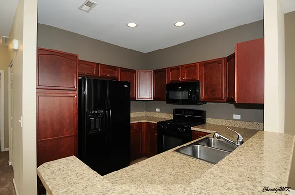 $1,900 | 2245 Aurora Drive, Unit 22, Pingree Grove, IL 60140