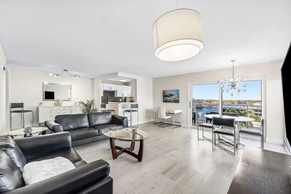 $4,000 | 1160 Hillsboro Mile, Unit 607, Hillsboro Beach, FL 33062