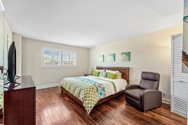 $4,000 | 1160 Hillsboro Mile, Unit 607, Hillsboro Beach, FL 33062