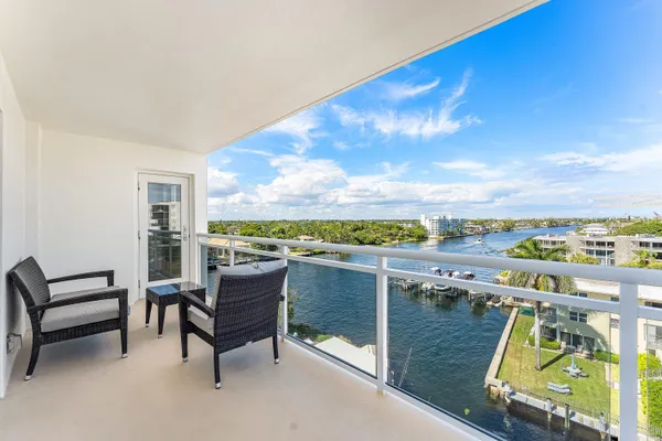 $4,000 | 1160 Hillsboro Mile, Unit 607, Hillsboro Beach, FL 33062