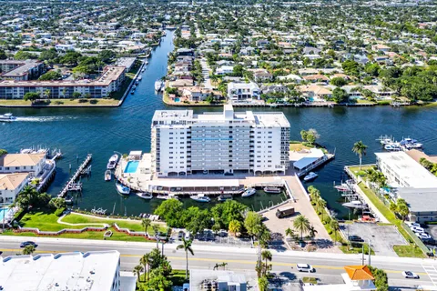 $4,000 | 1160 Hillsboro Mile, Unit 607, Pompano Beach, FL 33064