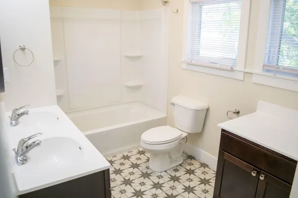 $2,850 | 209 Buffalo Street, Ypsilanti, MI 48197