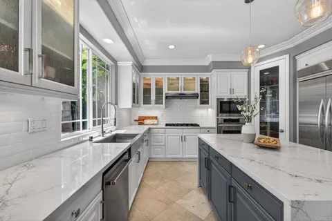 $2,395,000 | 6937 Waters End Drive, Carlsbad, CA 92011