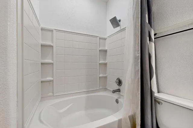 $264,900 | 221 Sunnyside Drive, Kyle, TX 78640