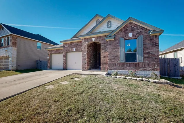 $264,900 | 221 Sunnyside Drive, Kyle, TX 78640