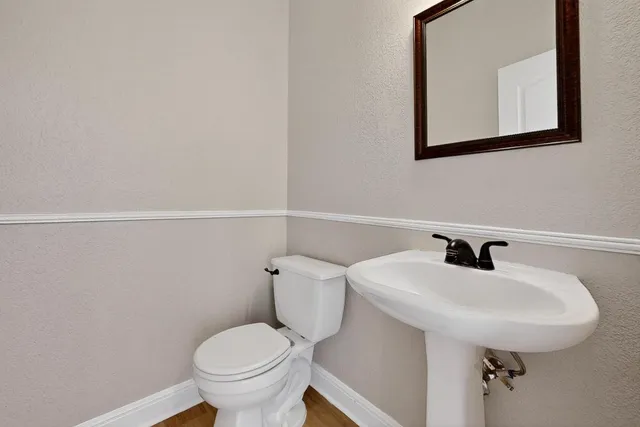 $264,900 | 221 Sunnyside Drive, Kyle, TX 78640