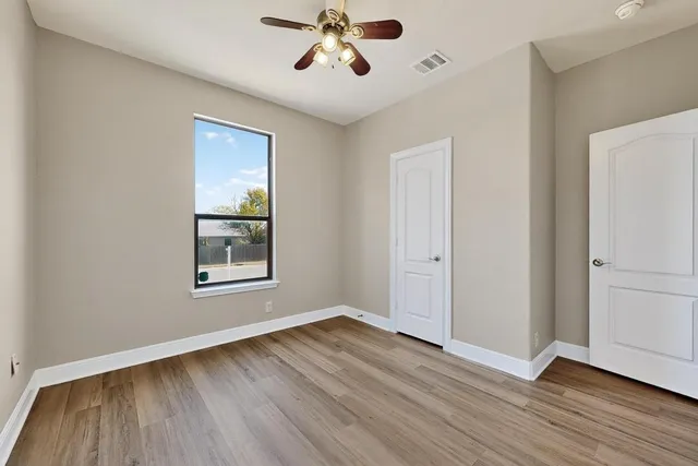 $264,900 | 221 Sunnyside Drive, Kyle, TX 78640