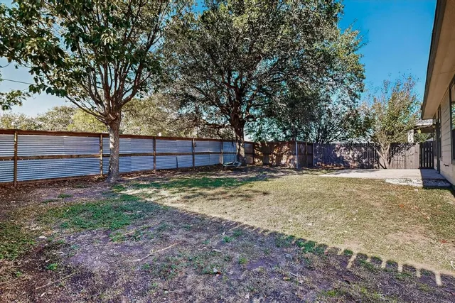 $264,900 | 221 Sunnyside Drive, Kyle, TX 78640