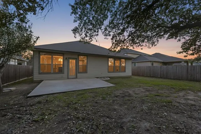 $264,900 | 221 Sunnyside Drive, Kyle, TX 78640