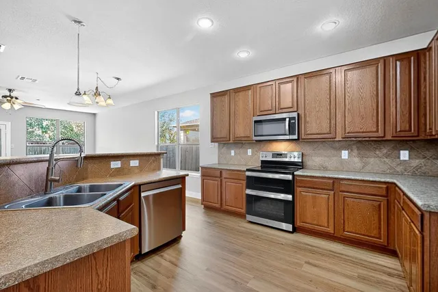 $264,900 | 221 Sunnyside Drive, Kyle, TX 78640