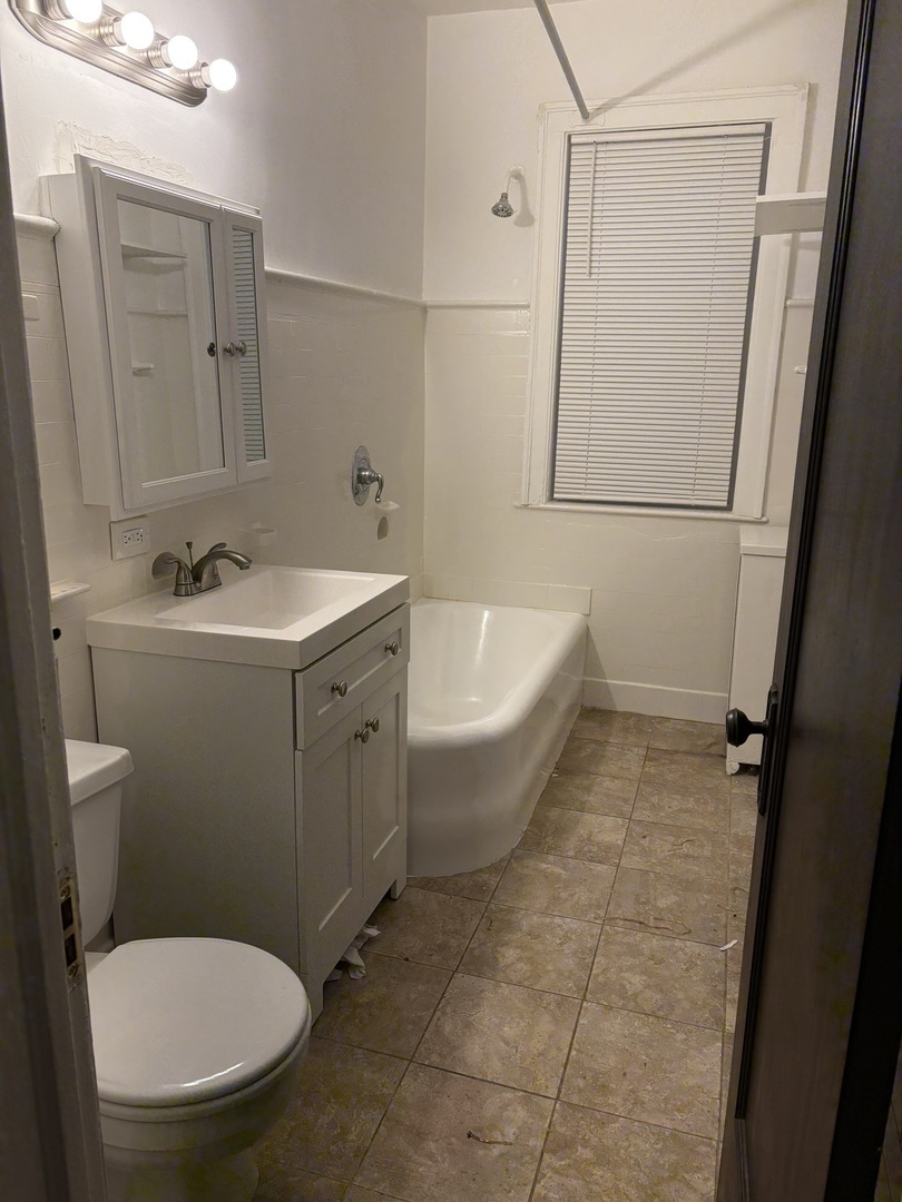 8031 South Maryland Avenue, Unit 1S Chicago, IL 60619 - Photo 5 of 9