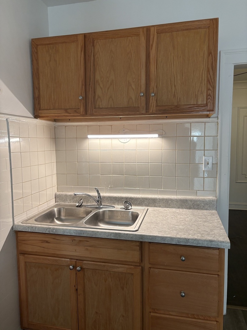 8031 South Maryland Avenue, Unit 1S Chicago, IL 60619 - Photo 7 of 9