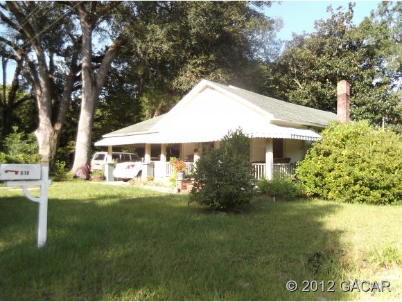 610 Southwest 2nd Street High Springs, FL 32643 - Photo 4 of 10 Road Veiw of Home