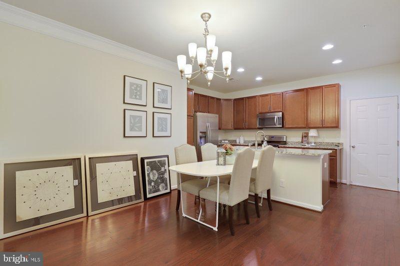 2966 Rittenhouse Circle, Unit 7 Fairfax, VA 22031 - Photo 5 of 20