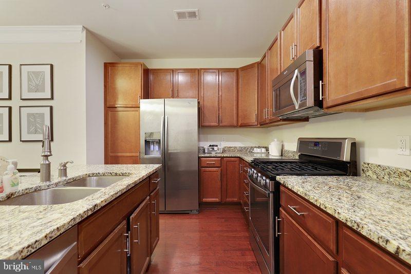 2966 Rittenhouse Circle, Unit 7 Fairfax, VA 22031 - Photo 6 of 20
