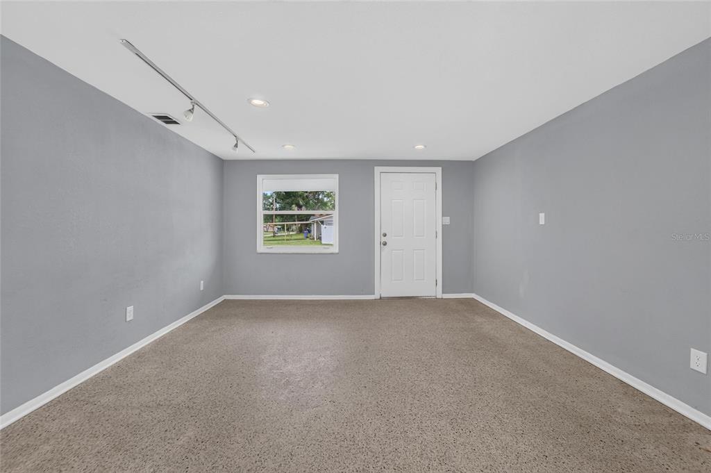 506 Shamrock Road Brandon, FL 33511 - Photo 7 of 51 Gallery Image 7