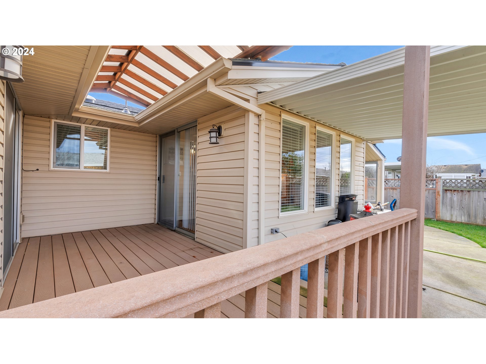 1845 Thompson Road Woodburn, OR 97071 - Photo 20 of 30 Gallery Image 20