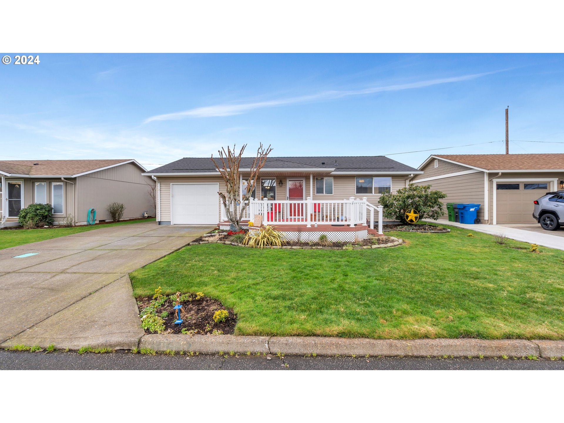 1845 Thompson Road Woodburn, OR 97071 - Photo 2 of 30 Gallery Image 2