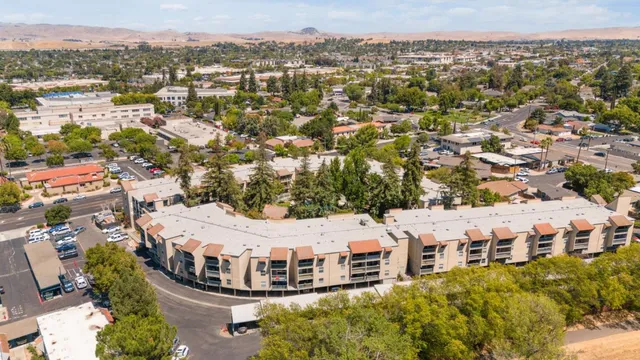 $330,000 | 1087 Murrieta Boulevard, Unit 242, Livermore, CA 94550