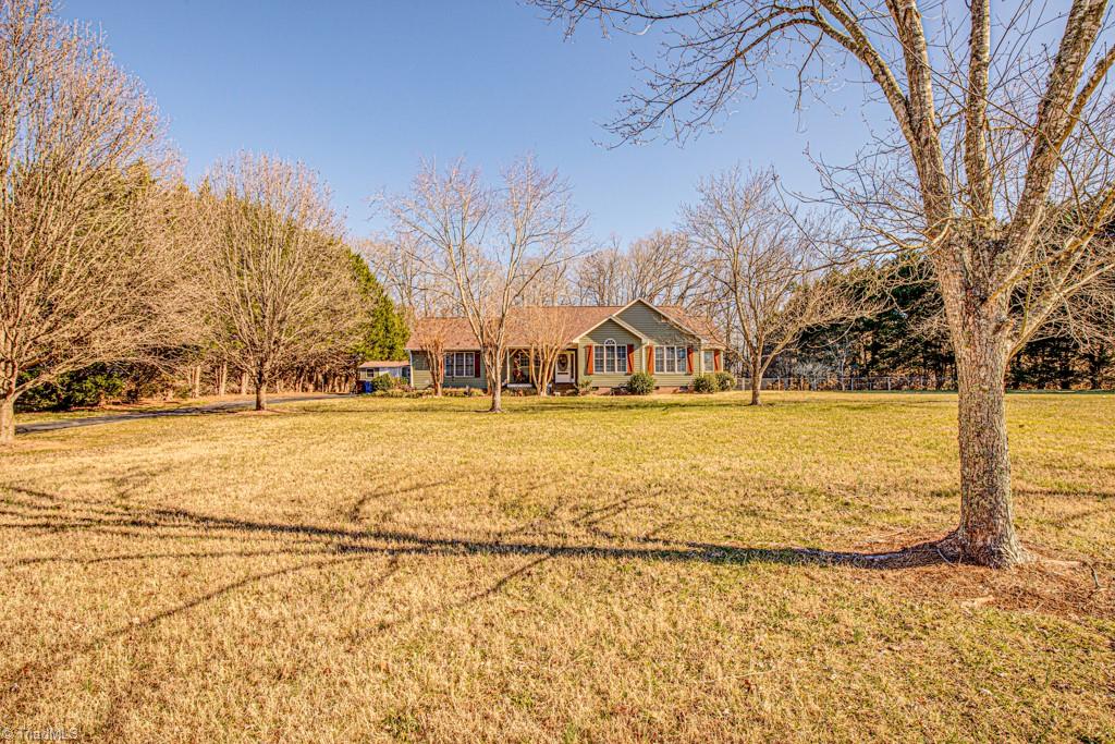 7159 Senepole Road Randleman, NC 27317 - Photo 2 of 37