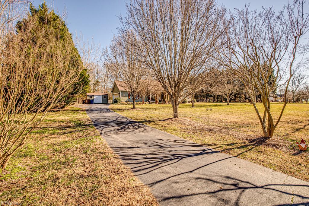 7159 Senepole Road Randleman, NC 27317 - Photo 5 of 37