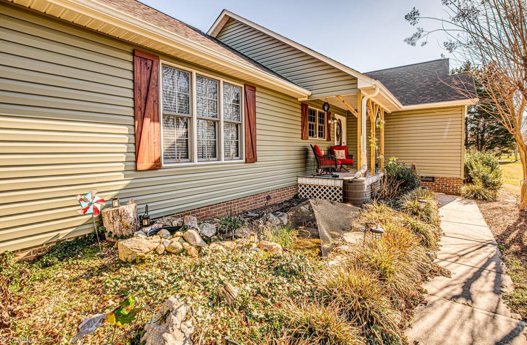 7159 Senepole Road Randleman, NC 27317 - Photo 8 of 37