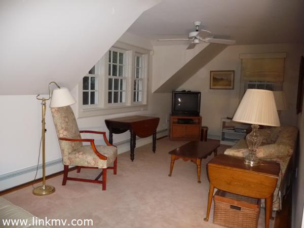 103 Marthas Road Edgartown, MA 02539 - Photo 11 of 20 http://d1qzqeyxiitrap.cloudfront.net/photos/20434/600/d7c8d06b.jpg