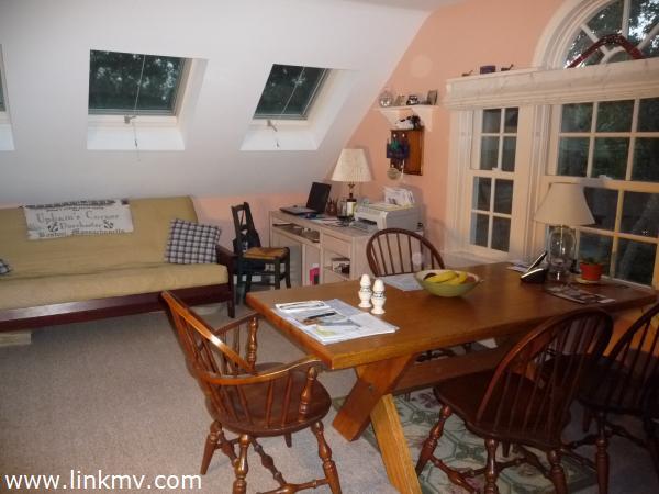 103 Marthas Road Edgartown, MA 02539 - Photo 16 of 20 http://d1qzqeyxiitrap.cloudfront.net/photos/20434/600/26b49a8e.jpg