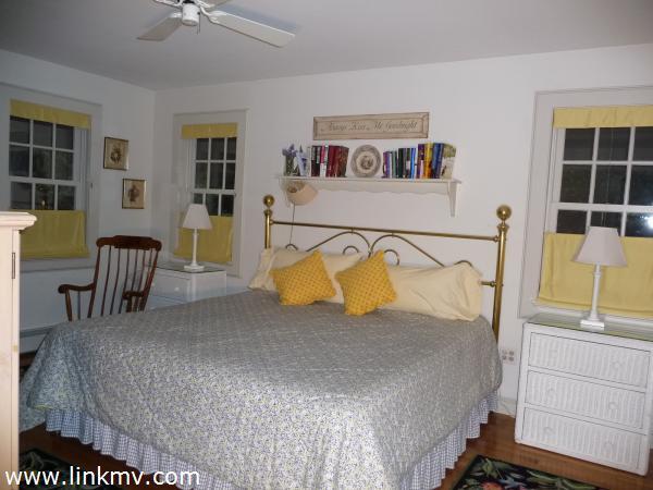 103 Marthas Road Edgartown, MA 02539 - Photo 8 of 20 http://d1qzqeyxiitrap.cloudfront.net/photos/20434/600/ac86498c.jpg