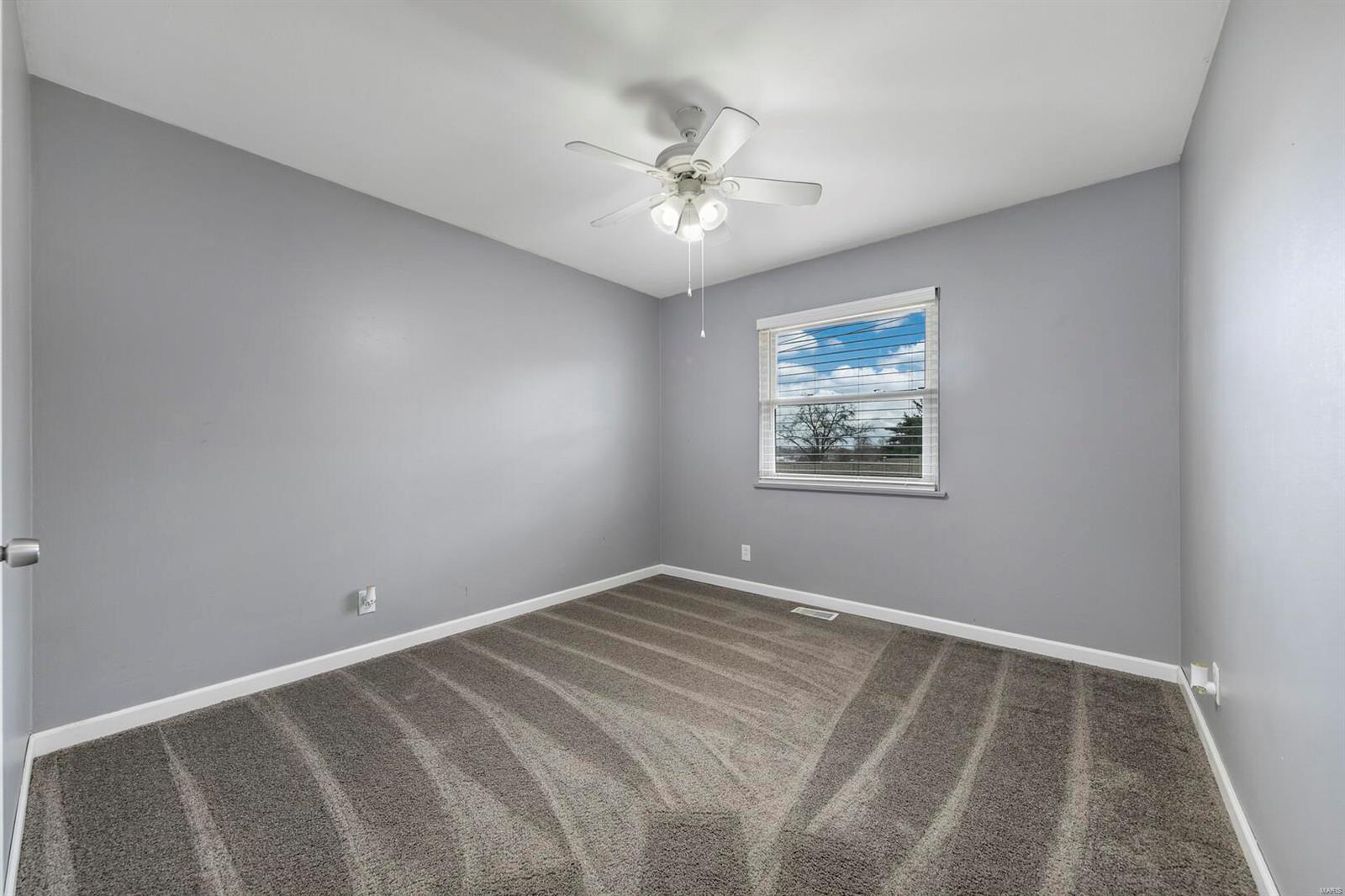 1149 Country Club Road St. Charles, MO 63303 - Photo 14 of 28 Gallery Image 14