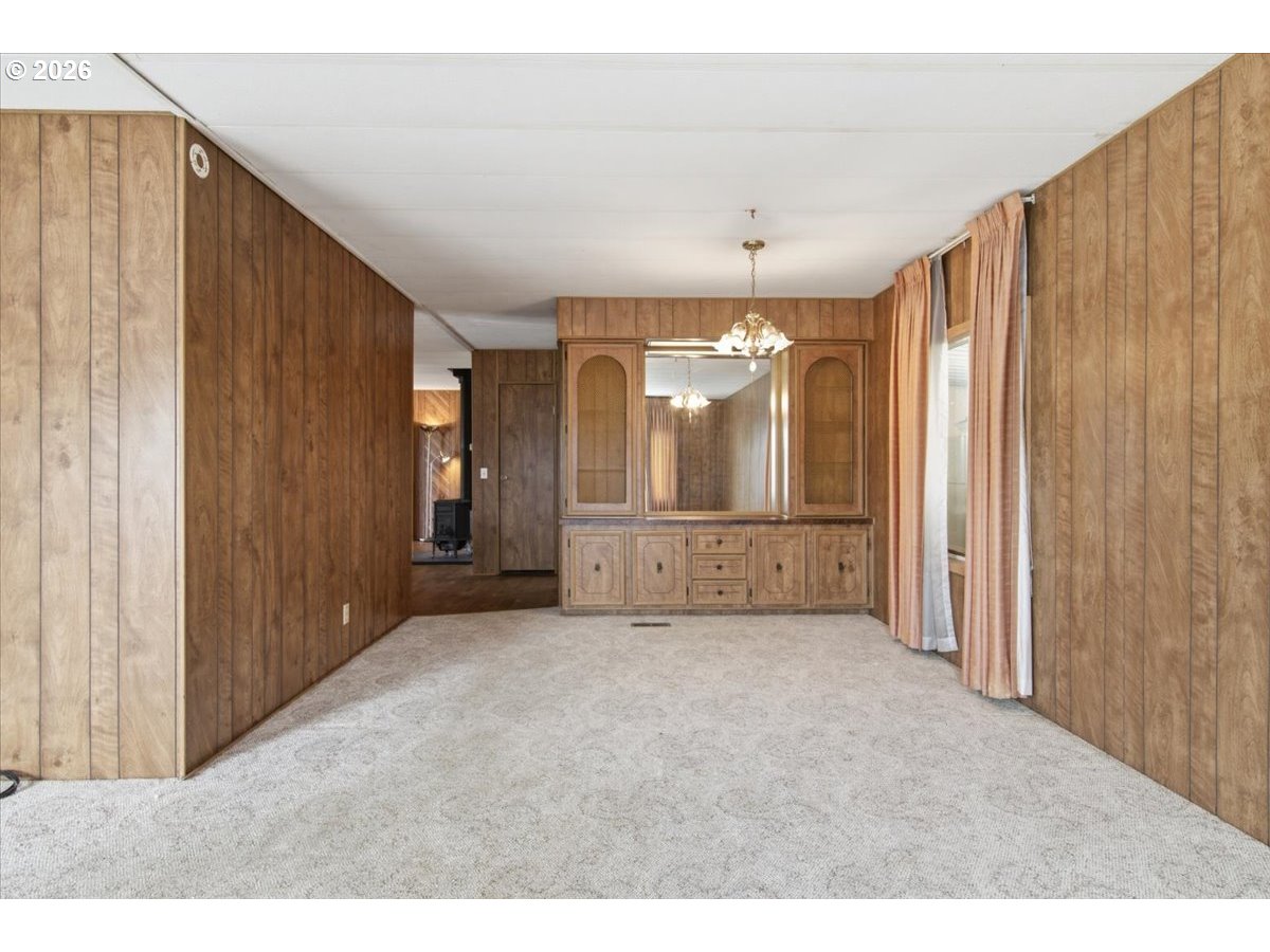 5422 Portland Road Northeast, Unit 104 Salem, OR 97305 - Photo 6 of 40 Dining Room