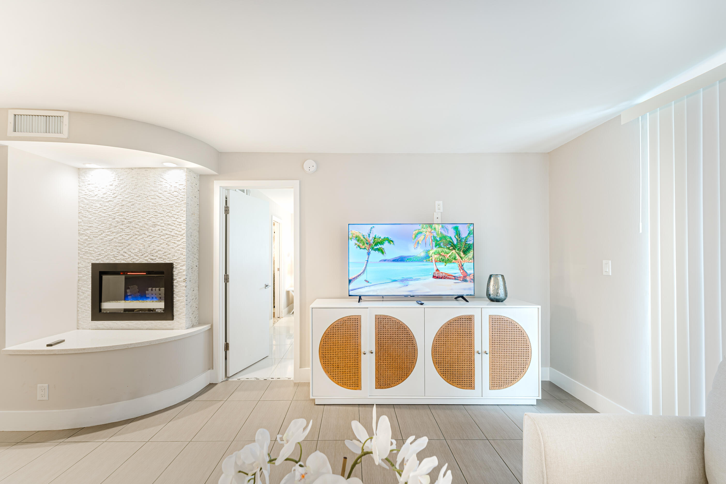 601 North Ocean Boulevard, Unit 102 Boca Raton, FL 33432 - Photo 7 of 10 601-102-13