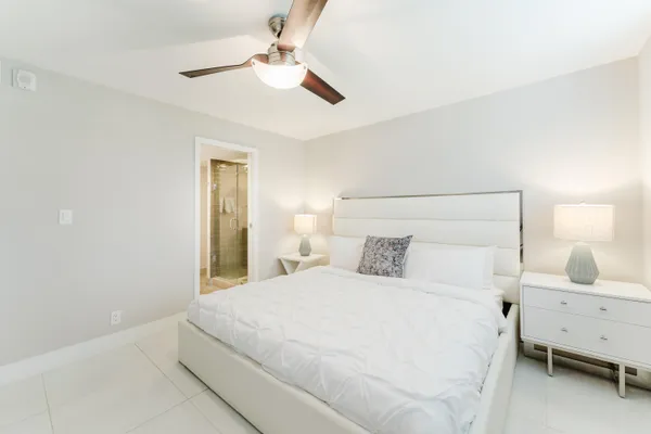 $4,200 | 601 North Ocean Boulevard, Unit 102, Boca Raton, FL 33432