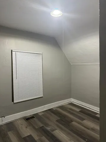 $210,000 | 2515 North Girard Avenue, Minneapolis, MN 55411