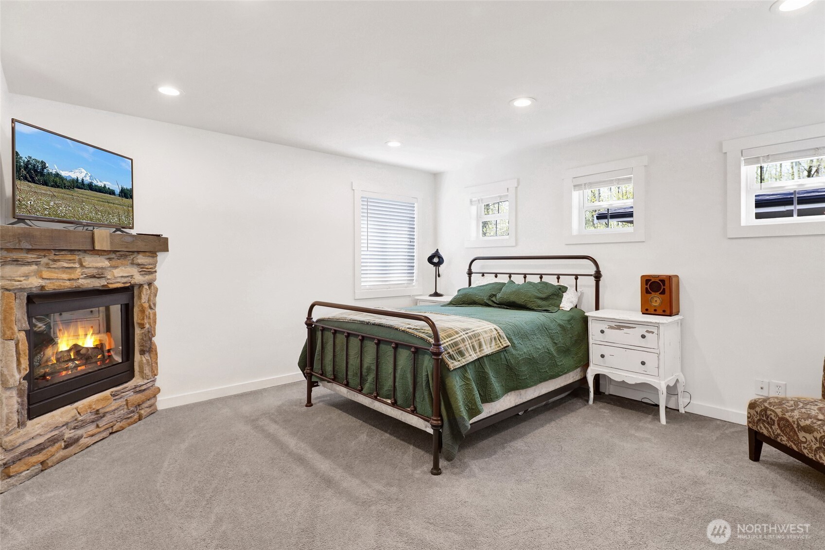 7315 Jackson Road Blaine, WA 98230 - Photo 12 of 31 Gallery Image 12