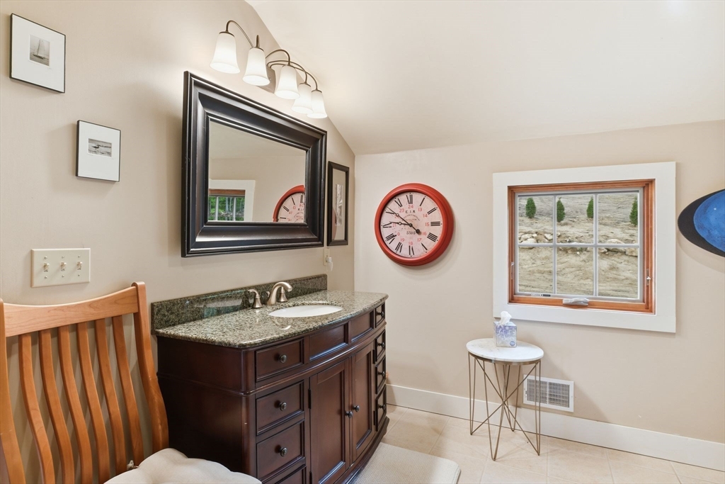 329 Southampton Road Westhampton, MA 01027 - Photo 22 of 40