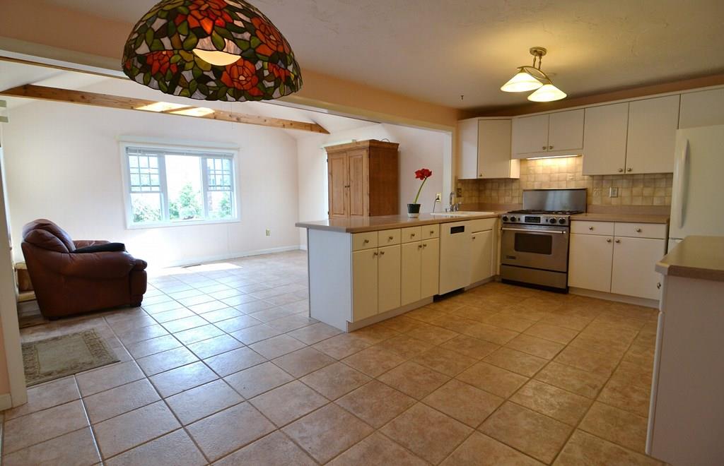 18 Paula Road Milford, MA 01757 - Photo 3 of 20 Gallery Image 3