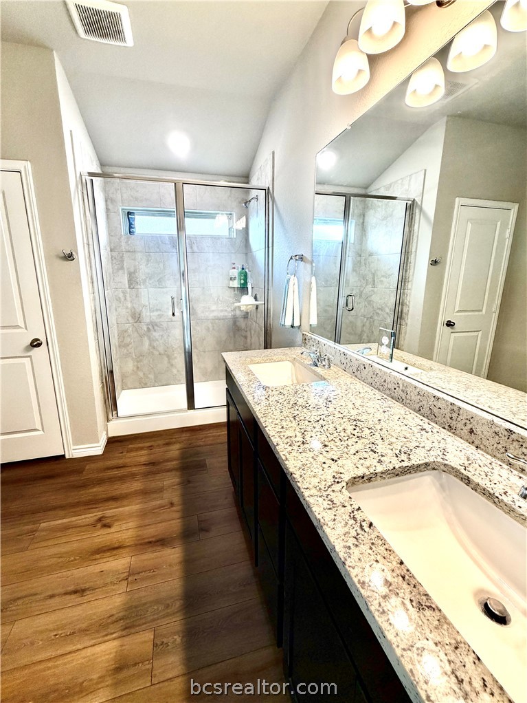 6218 Raleigh Drive College Station, TX 77845 - Photo 10 of 17