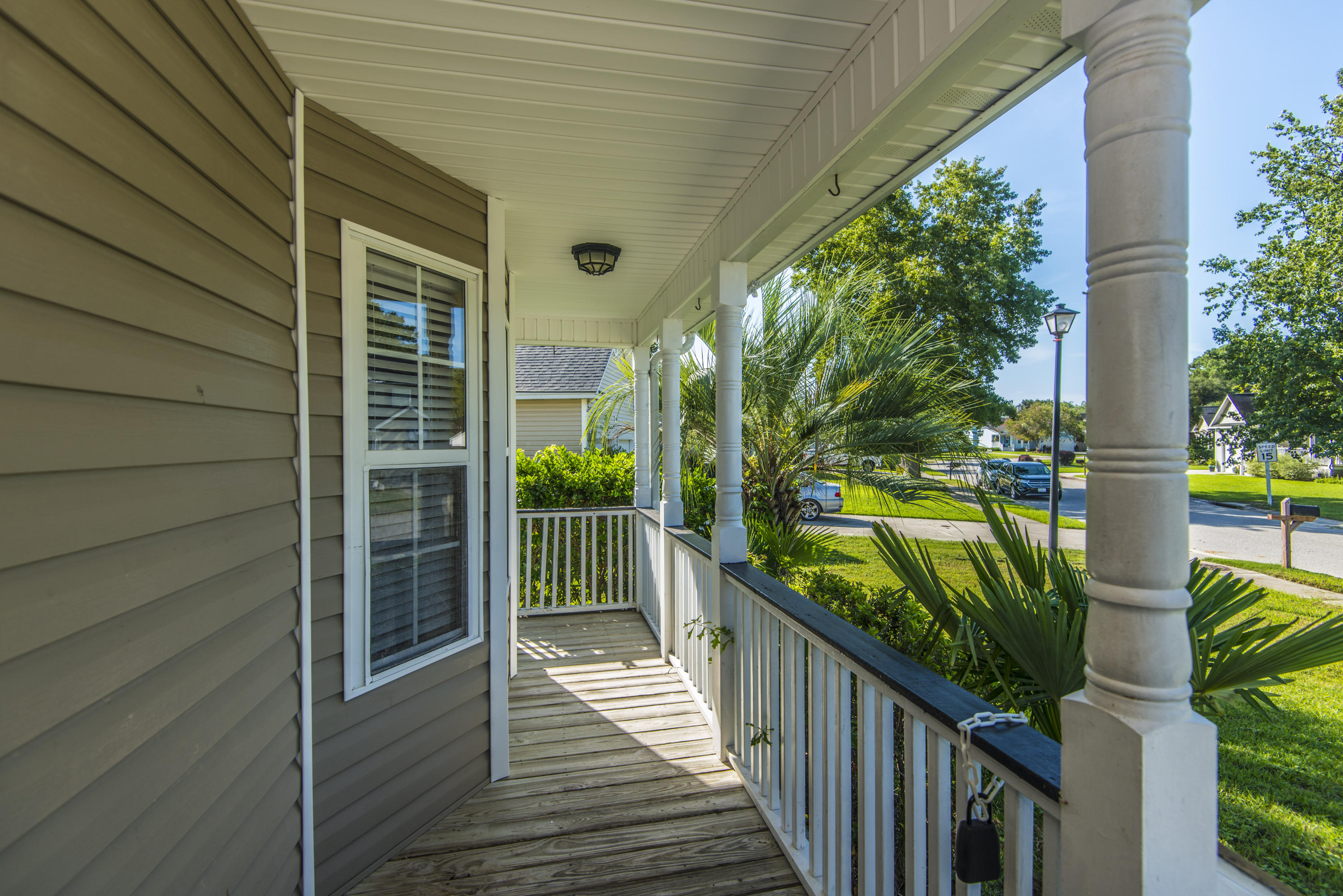 1326 Mapleton Avenue Charleston, SC 29412 - Photo 3 of 27 _DSC1654