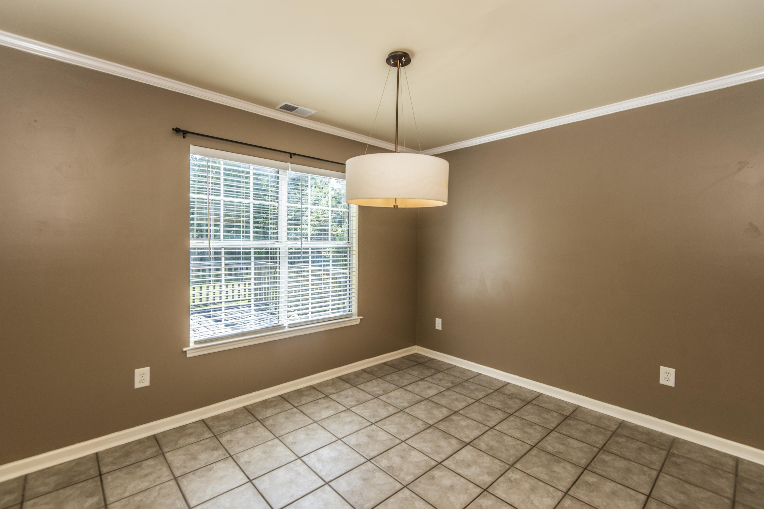 1326 Mapleton Avenue Charleston, SC 29412 - Photo 6 of 27 _DSC1663