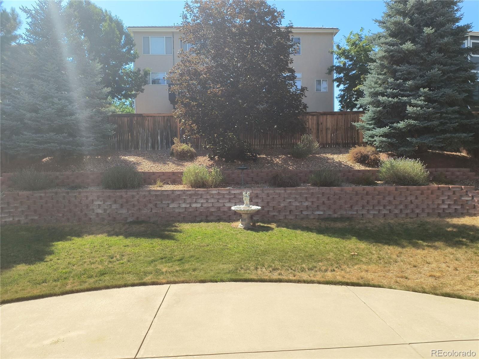 10145 Charissglen Lane Highlands Ranch, CO 80126 - Photo 35 of 39 a view of a yard
