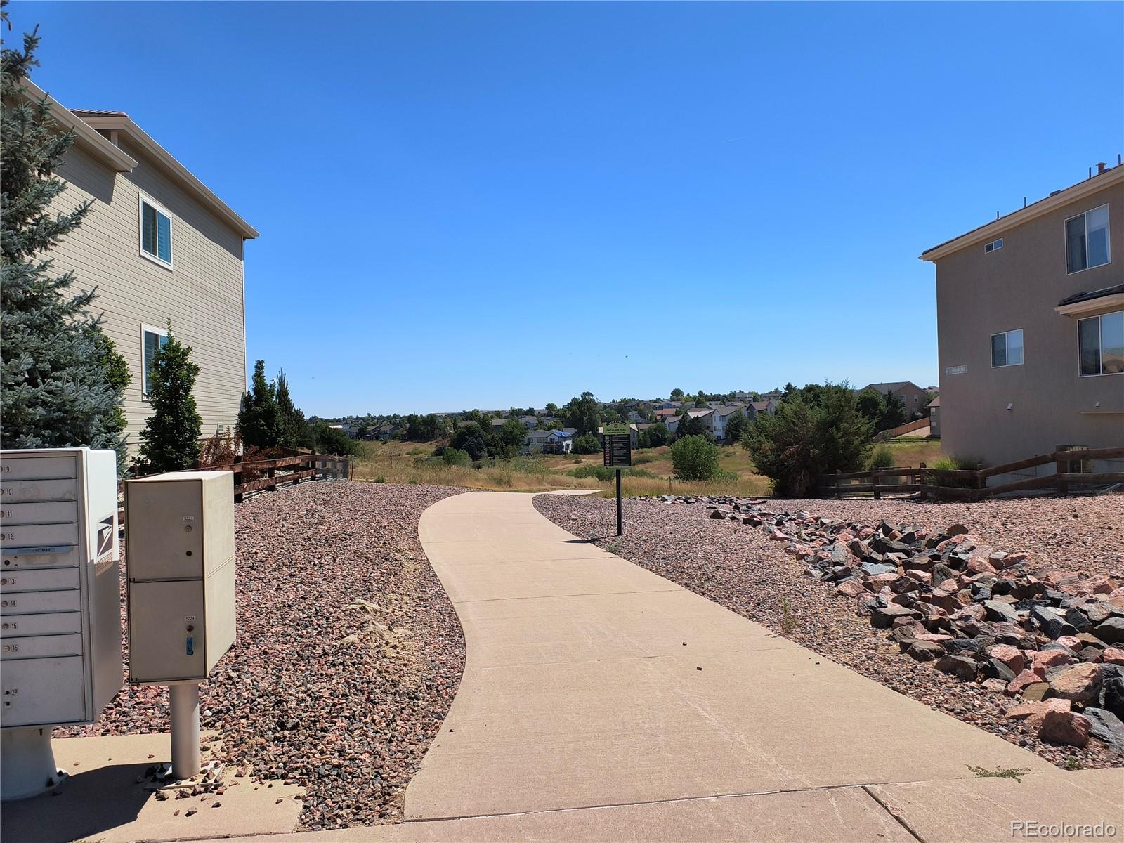 10145 Charissglen Lane Highlands Ranch, CO 80126 - Photo 38 of 39
