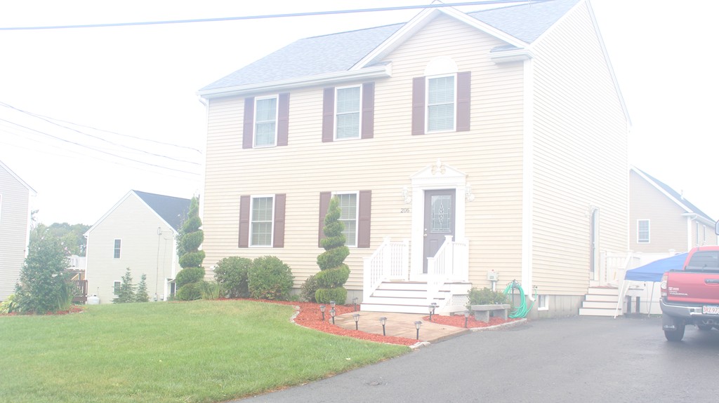 206 Whitefield Street Fall River, MA 02721 - Photo 3 of 30 Gallery Image 3
