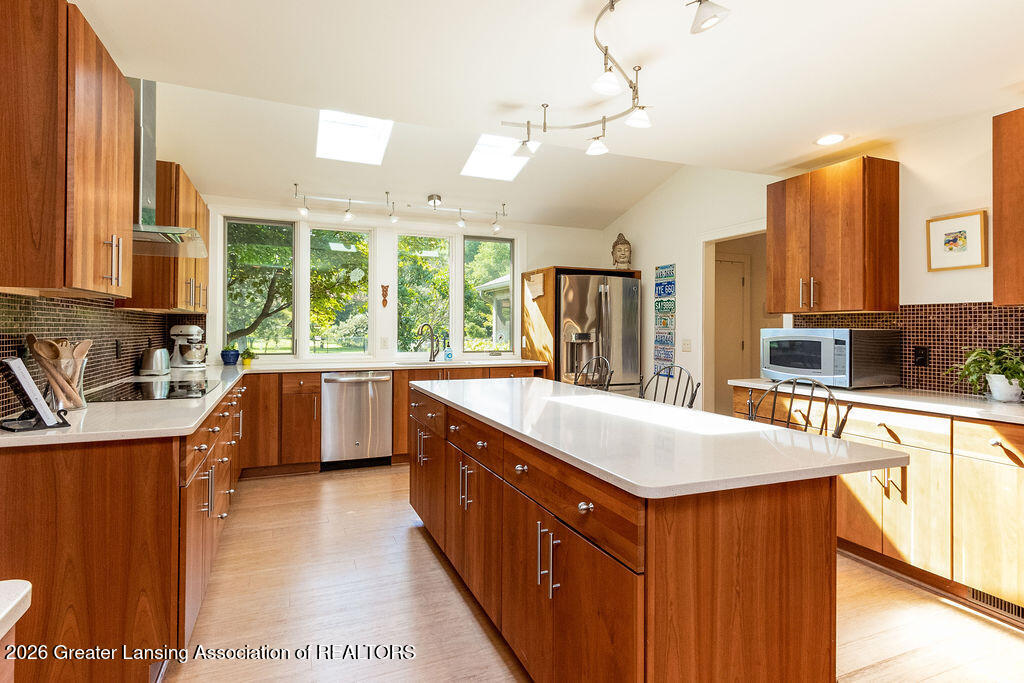 5353 Barton Road Williamston, MI 48895 - Photo 17 of 88 5353 Barton. Kitchen