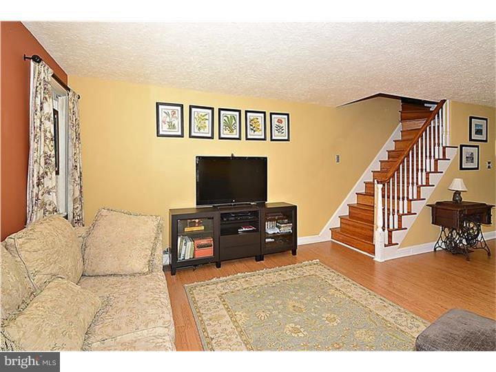 74 North Sproul Road Broomall, PA 19008 - Photo 10 of 24 Living Room