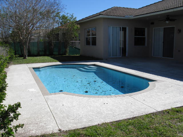 5901 Spanish River Road Fort Pierce, FL 34951 - Photo 2 of 21 IMG_4593