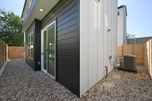 $499,000 | 1407 Cedar Avenue, Unit 2, Austin, TX 78702